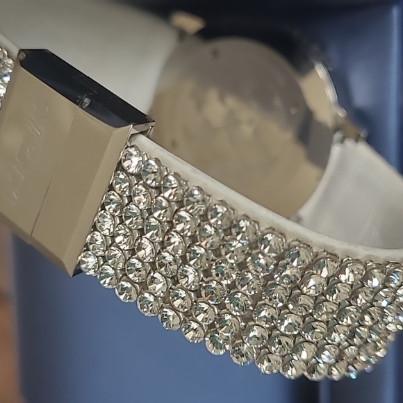 Swarovski 100068 Piazza Clear Crystal Mesh Bracelet Watch - Picture 4 of 8